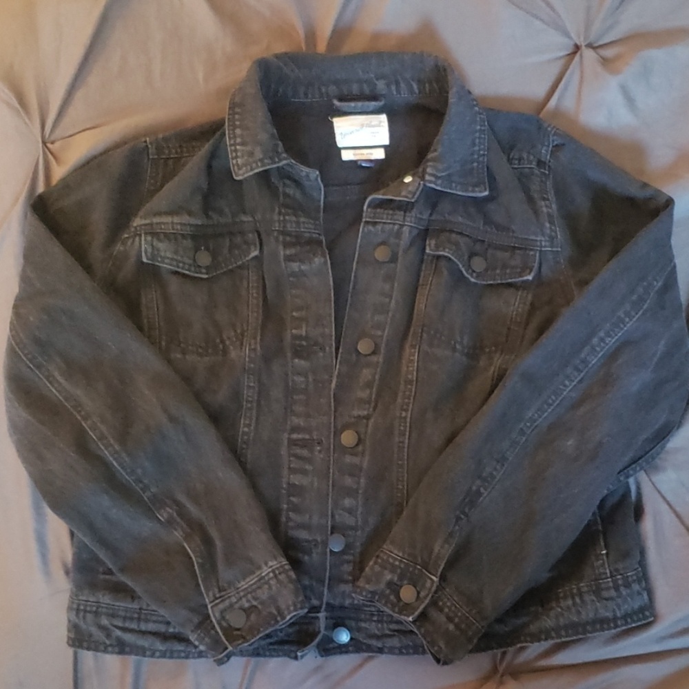 Universal Thread Black Denim Jacket